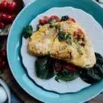 omelet with spinach and tomatoes