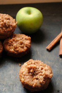 Paleo Breakfast Ideas - Paleo Apple Cinnamon Streusel Muffins