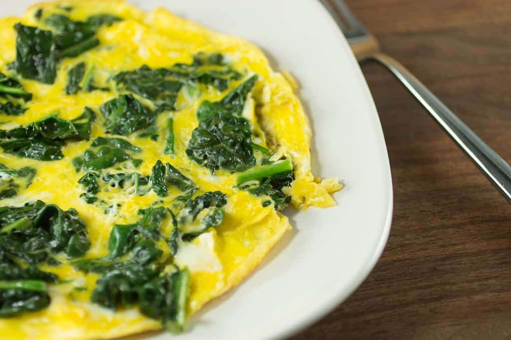 kale-spinach-omelet