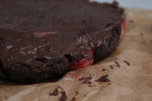slow-cooker-chocolate-strawberry-cake