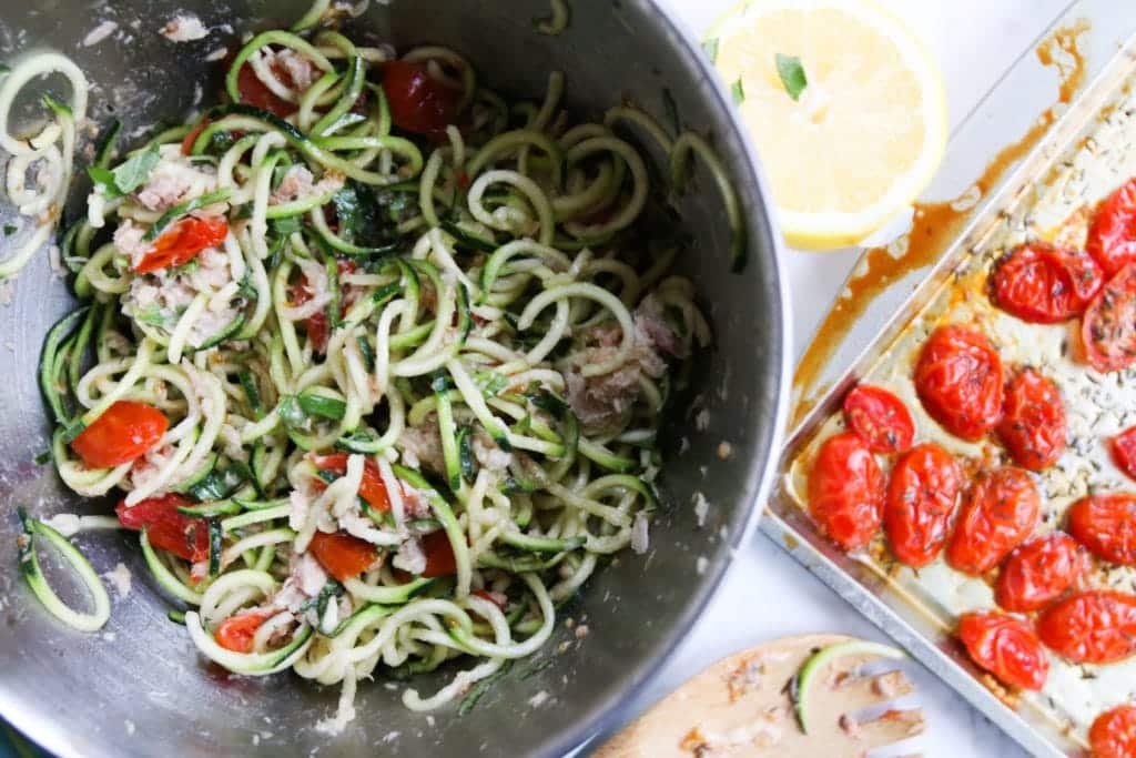 tuna-zoodles-roasted-tomatoes