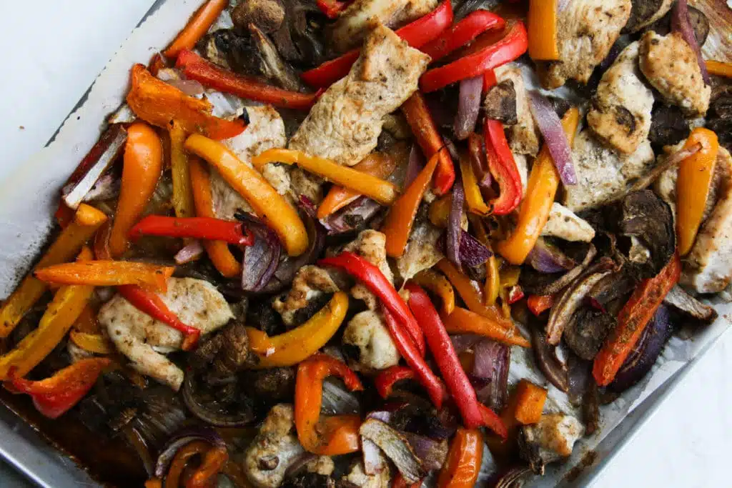 sheet-pan-chicken-fajitas