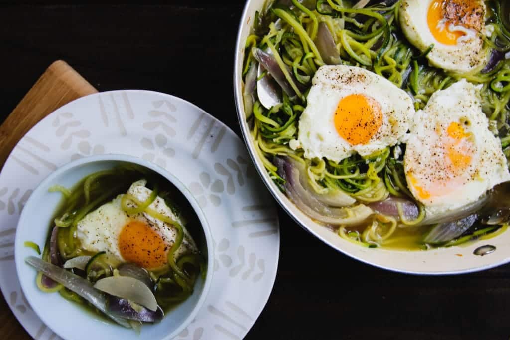 zucchini noodles with onions and eggs